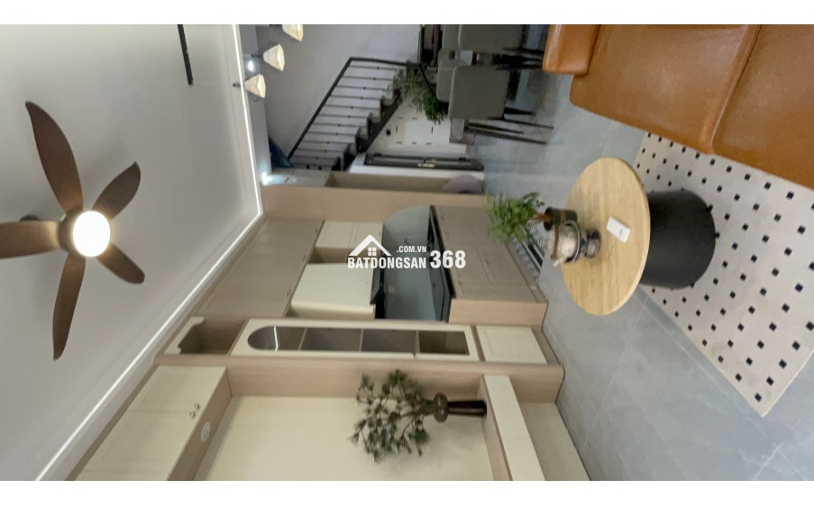  HÀNG TUYỆT CHỦNG - 11 TỶ PHÂN LÔ, 5 TẦNG Ô GÓC 2 THOÁNG NGUYỄN TUÂN